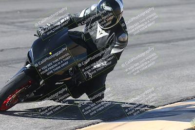 media/Oct-13-2025-Moto Forza (Mon) [[a66d839500]]/3-B Group/Session 2 (Bowl)/